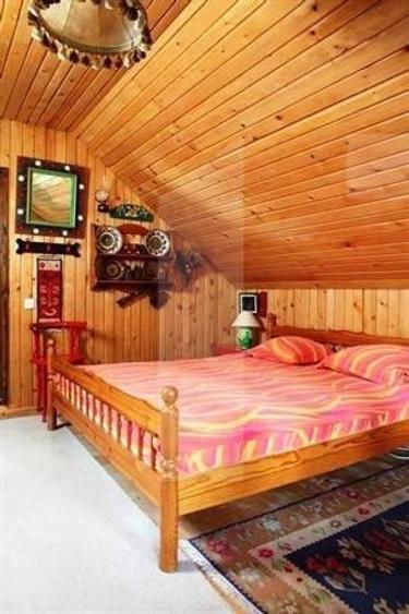 Casa de 6 camere, 320 mp, teren 700 mp, zona Bran