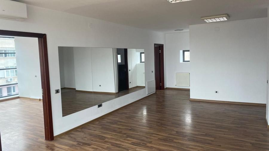 Unirii 3 Apartamente 120mp pentru firme (cladire de birouri)