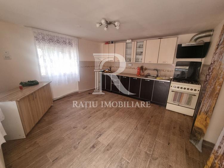 Casă 3 corpuri de vânzare | Teren 1060 mp | Cristur | Hunedoara