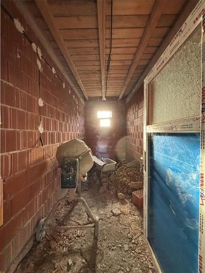 SPATIU COMERCIAL 752 MP | BATAR | TEREN 1.474 MP | BIHOR
