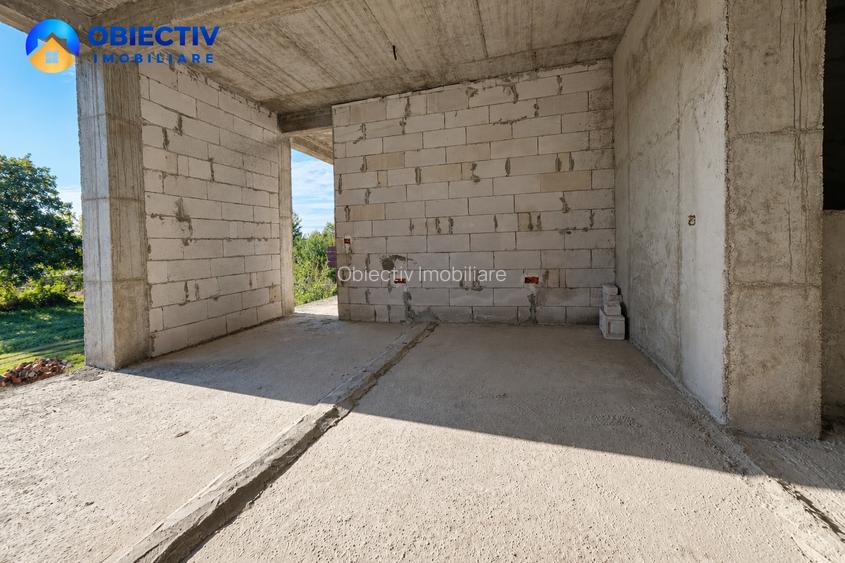 Casă P+2E din cărămidă, 549 mp, teren 1.400 mp, construcție 2021, Roznov