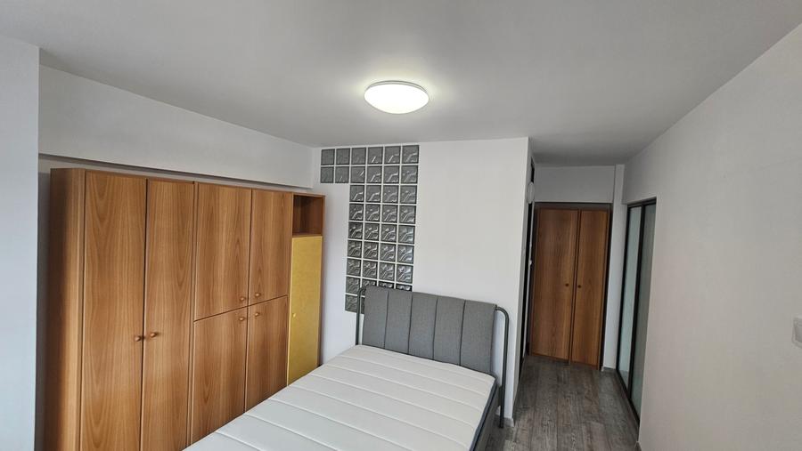 Apartament 3 camere modificat din 4 zona Tineretului-Sincai