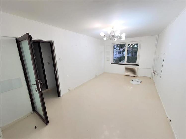 Inchiriere Apartament cu 4 camere Dristor - Cabinet Medical, Birouri
