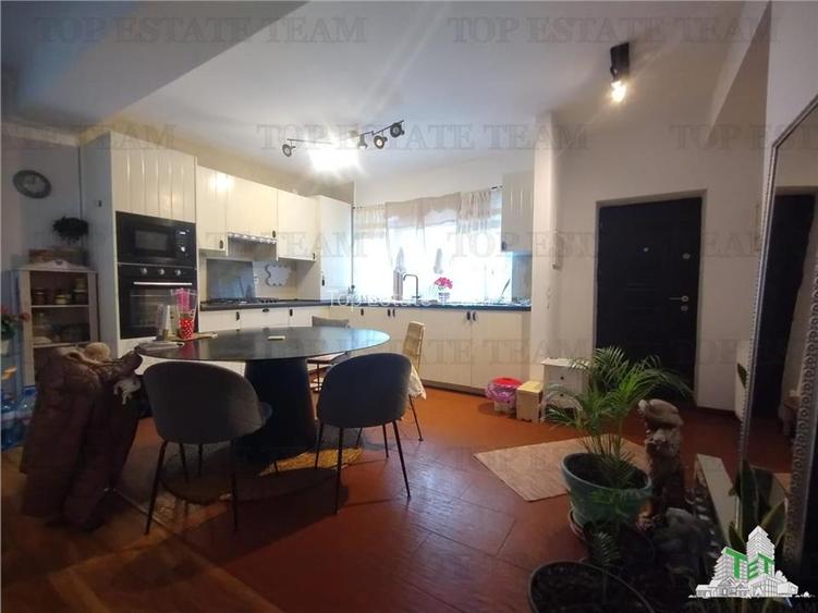 Casa cu gradina individuala in mijlocul naturii, cartier rezidential Green City, - 2