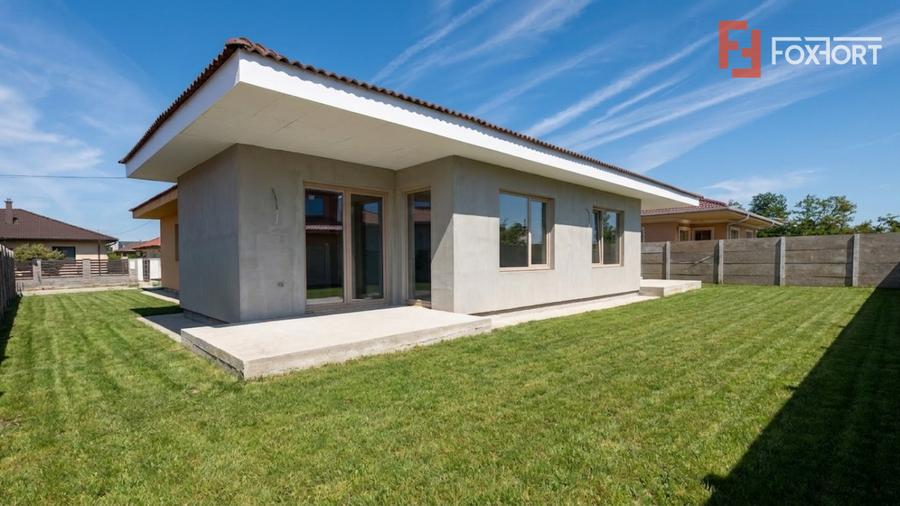 Duplex cu 3 camere si teren de 322 mp, toate utilitatile zona Mosnita Noua