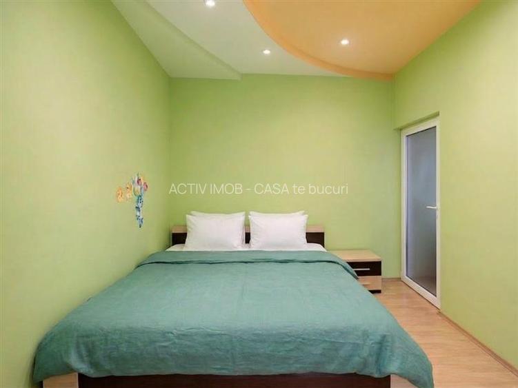 Vila eleganta cu 4 dormitoare - demisol - curte - terasa