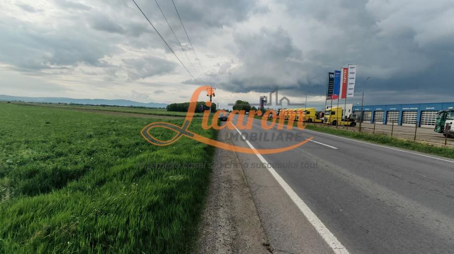 Teren Stupini Calea Feldioarei 4600 mp,front asfalt-DN13