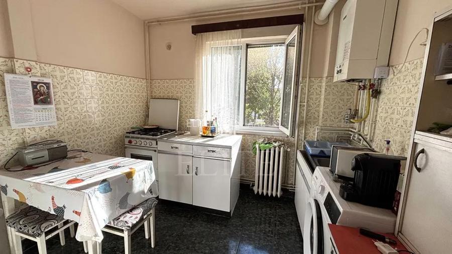 Apartament 4 camere în zona PIATA FLORA - 4