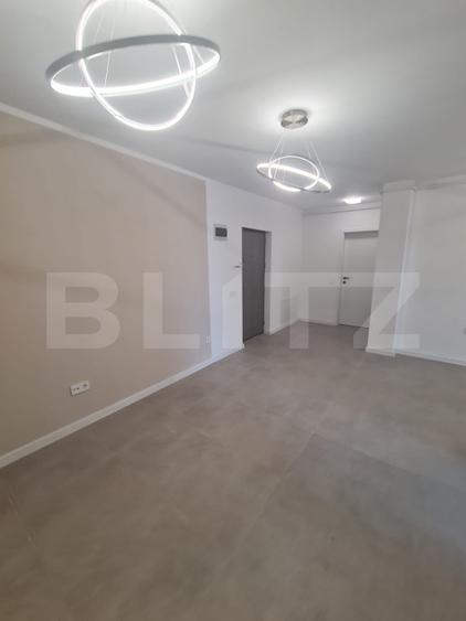 Apartament cu 3 camere, incalzire in pardoseala, terasa de 10 mp, zona centrala