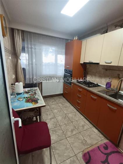2 camere Mobilat si Utilat, parter cu balcon, Garii - 4