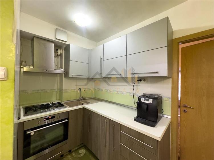Apartament cu 3 camere, decomandat 80 mp - Zona Buziasului