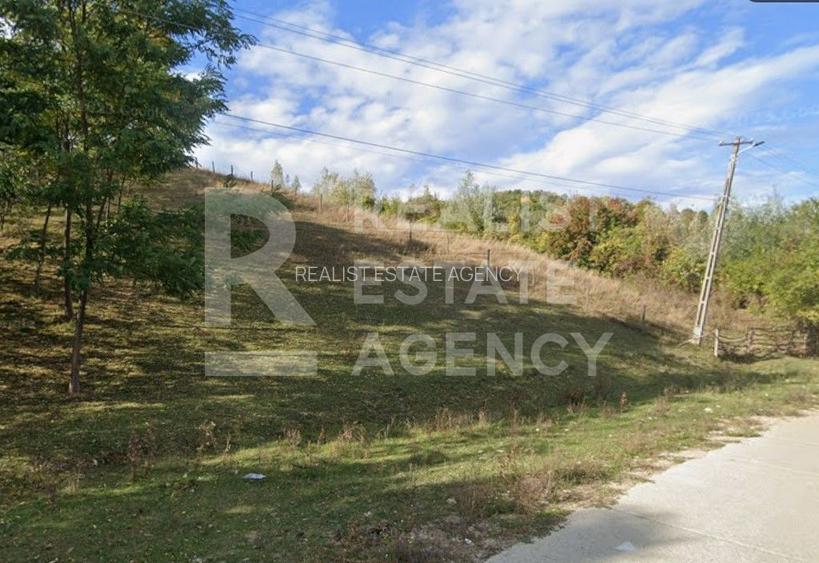Teren intravilan 3.247 mp, oportunitate afacere, Slănic, Prahova - 3
