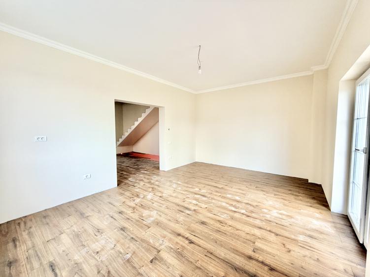 Duplex premium cu 5 camere si 3 bai - Zid dublu - Mosnita