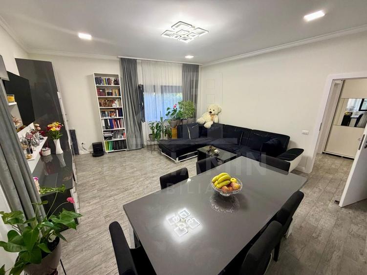 Apartament decomandat deosebit 3 camere 2 bai bloc 2020 cu parcare