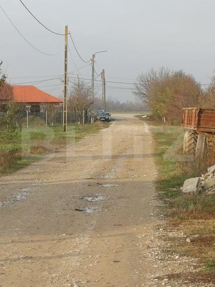 Teren 610 mp, zona pepiniera Cornesti