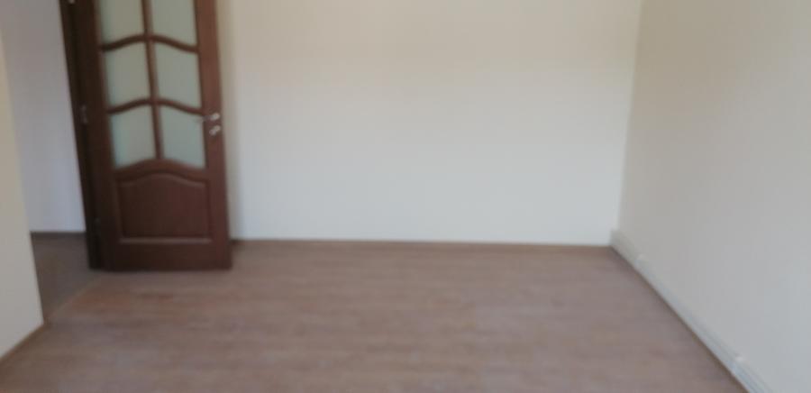 De inchiriat apartament cu doua camere ultracentral.
