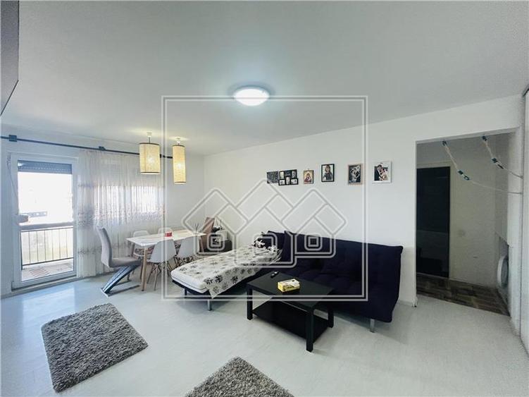 Ap mobilat modern -3 camere si balcon, zona Rahovei