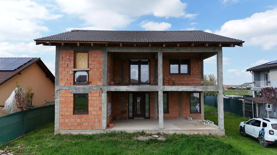 Mosnita Noua-Urseni, Casa individuala, P+1E