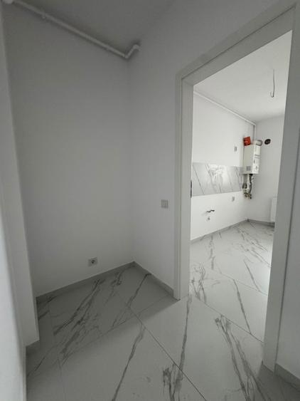 GARSONIERA DECOMANDATA-BLOC DE 3 ETAJE FINALIZAT-GATA DE MUTARE