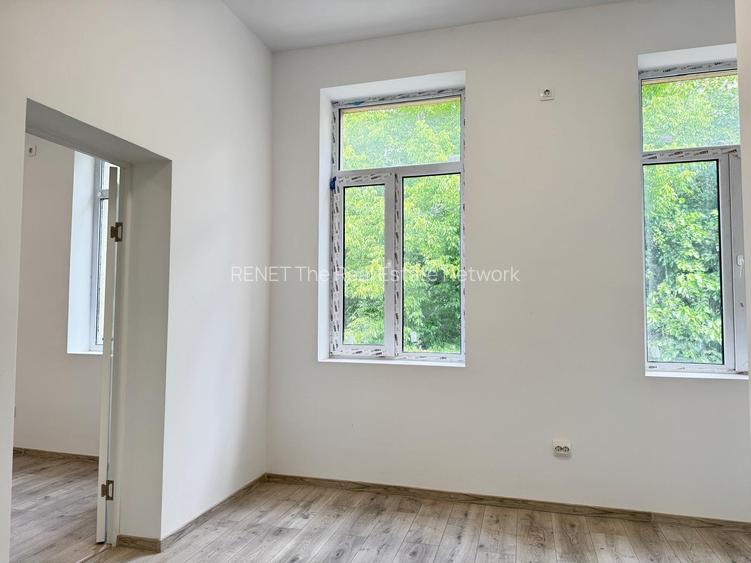 Spațiu renovat lângă Mitropolie | pretabil birouri | etaj 1 - 14