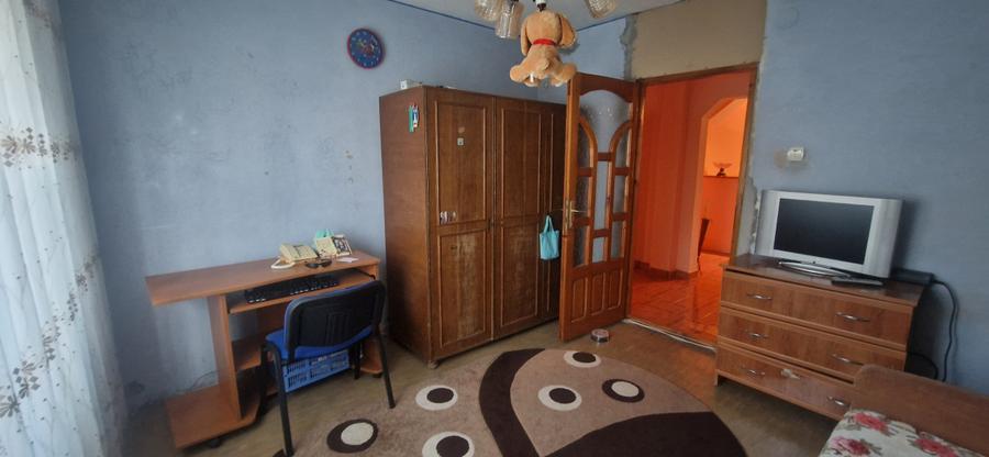 Apartament 3 camere, 73 mp, zona Pelendava
