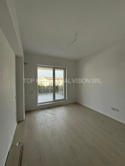 3 CAMERE/ MUTARE IMEDIATA / 7 MINUTE METROU N TECLU - 13