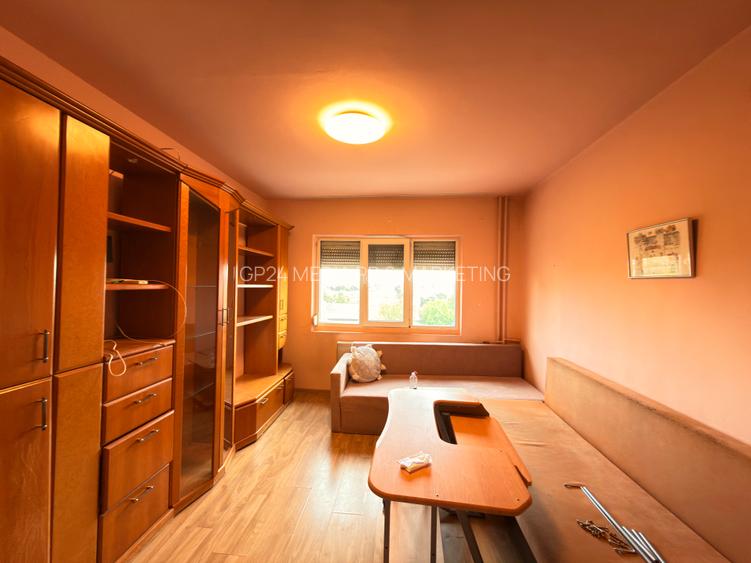 Ap. 2 camere , etaj  intermediar - Gh. Lazar - 4