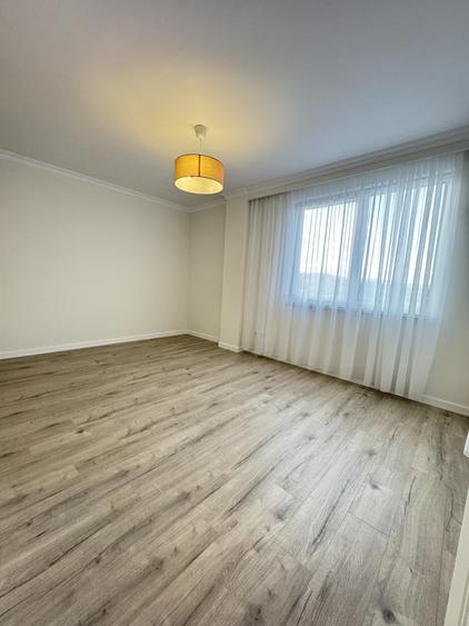 Apartament de 4 camere, Finisat, 85.5mp, Semidecomandat, Zona Poligon