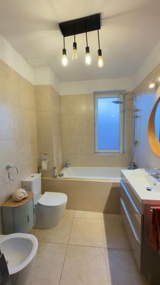 Bloc nou. Decomandat. Etaj 1. Complet mobilat. 68 mp utili. Zona Modern. Lift.