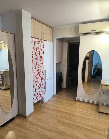 Apartament de 2 camere, 56 mp, centrala, balcon, zona Aviatiei