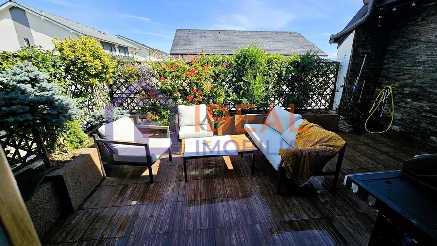 Penthouse modern cu 4 camere, 165 mp utili și 50 mp terasă,