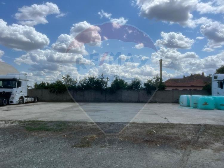 Parcare tir/camion zona industriala Sofronea