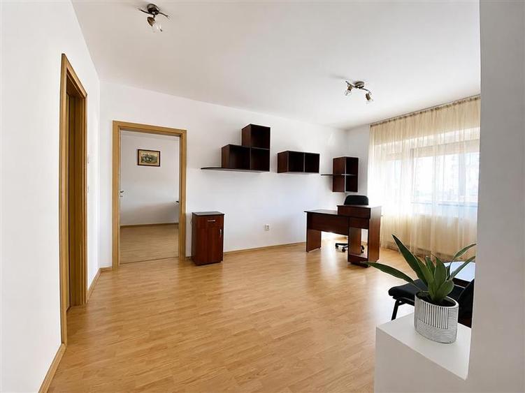 Apartament generos, ideal locuinta sau investitie | Zona Spitalul Judetean