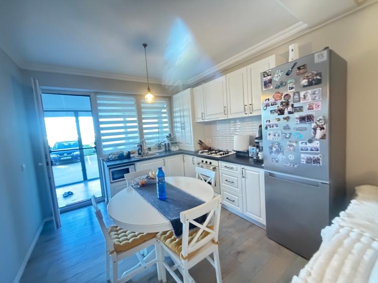 Vând apartament 2 camere Dumbravita 135000
