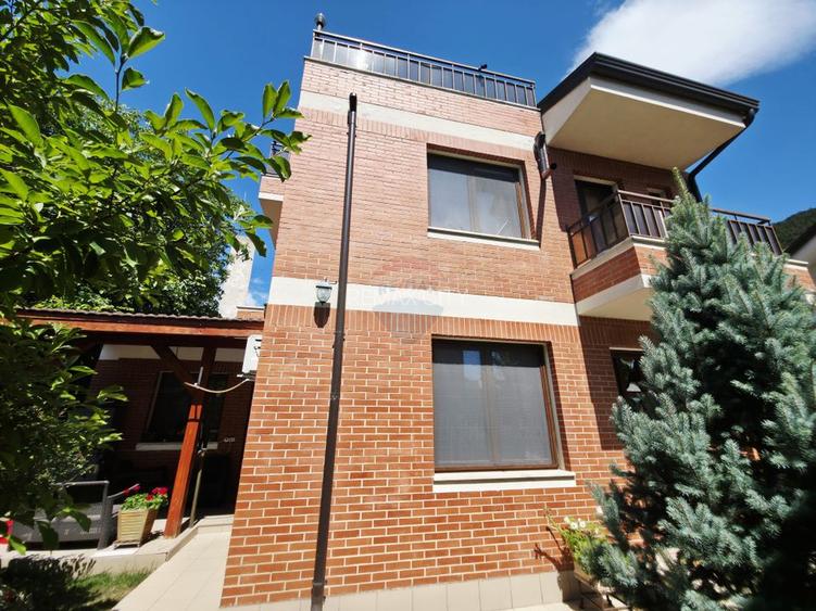 Casă de vânzare – Zonă Centrala Piatra Neamt - 25