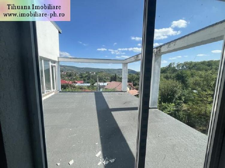 Tihuana Imobiliare:Vila de vanzare-Valenii de Munte(teren 2736 mp)
