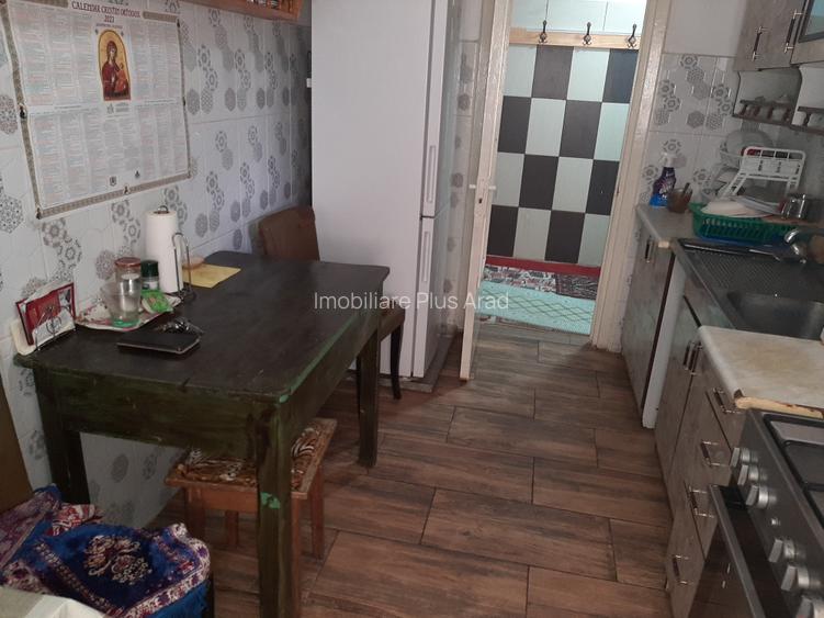 Vanzare Apartament 4 camere zona centrala Tudor Vladimirescu - 2