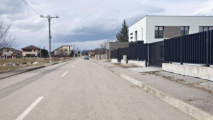 Cristian-zona str Eroilor front 34m, intravilan, 730mp