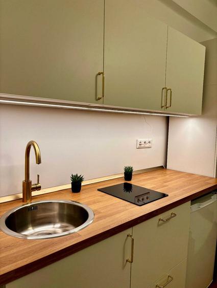 Garsonieră modernă și complet renovată – Piața Rosetti | 20 mp | 400 €