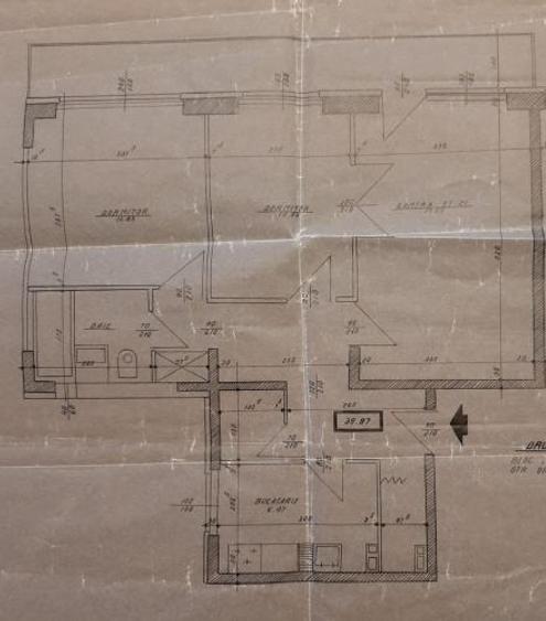 Apartament cu 3 camere situat în Drumul Taberei