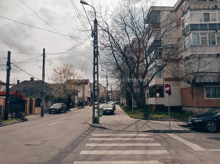 3 camere Exercițiu , RENOVAT / Decomandat / Centrală!