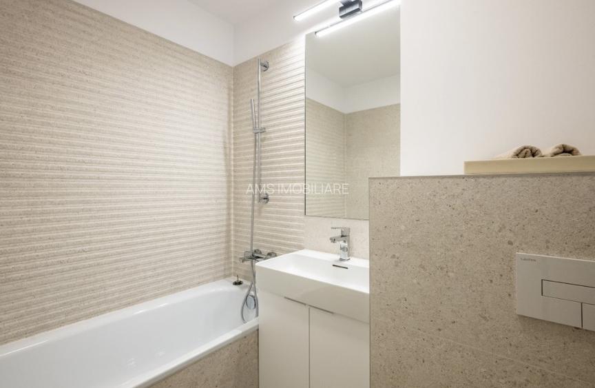 NOU | SUPERB | VIEW PANAORMAIC ORAS | LOC PARCARE - 12