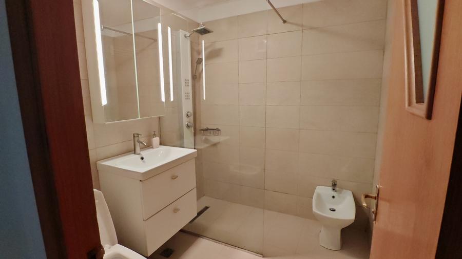 Apartament 2 camere ,bloc 1982 , zona Iulia Hasdeu -spre parcare (liniste)