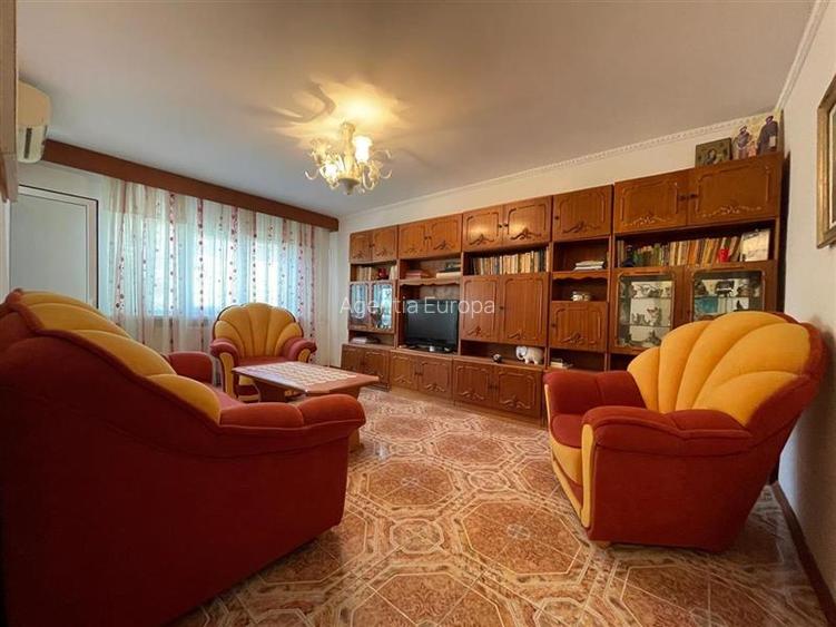 Apartament 3 camere de vanzare zona E3 -Tulcea - 4