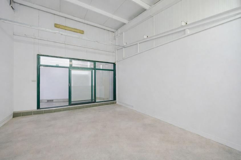 Hala industriala / spatiu comercial – VANZARE – DN 65B – Bradu-Pitesti!