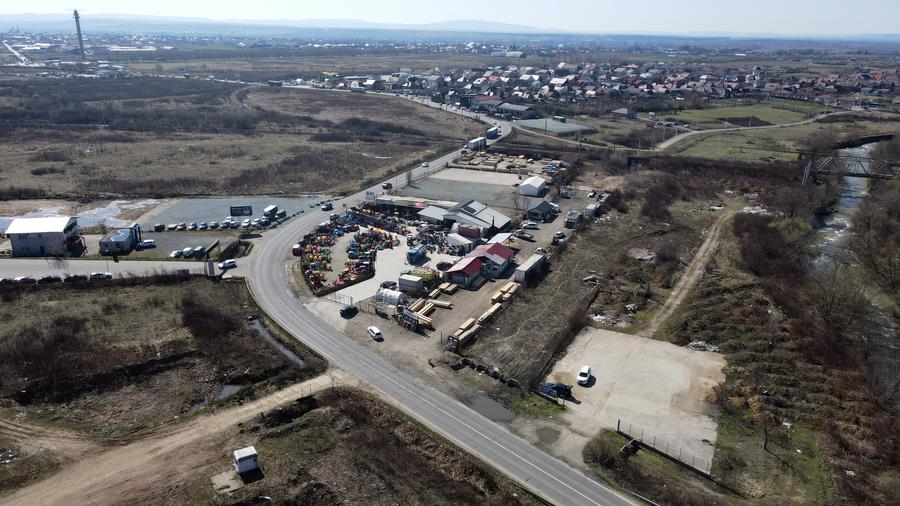 Teren Intravilan de Vânzare – Zonă Industrială, Acces Direct din Strada Europa