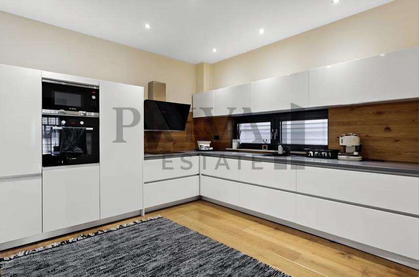 Casa stil mediteranean 5 camere, 2 bai, 235 mp,Giroc