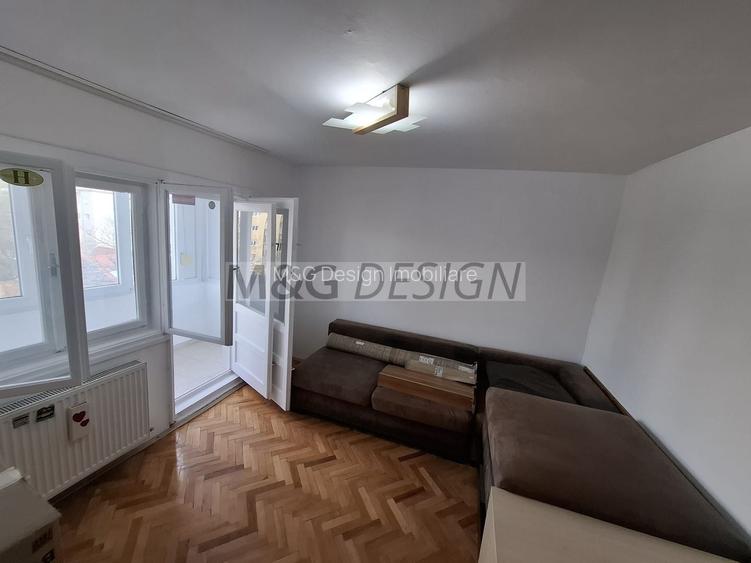 Aradului, 3 camere decomandat, 2 bai