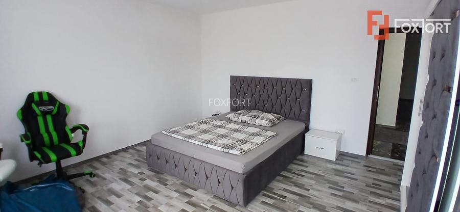 Casa individuala cu 6 camere Parter + 1 Etaj in Comlosu Mare - 24