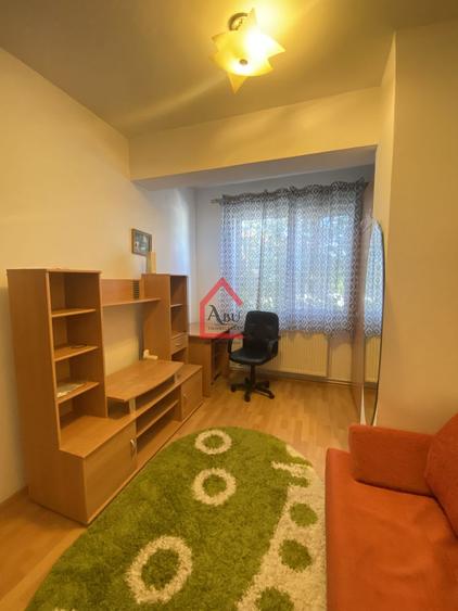 Apartament cu o camera, zona Podul de Piatra- Gara
